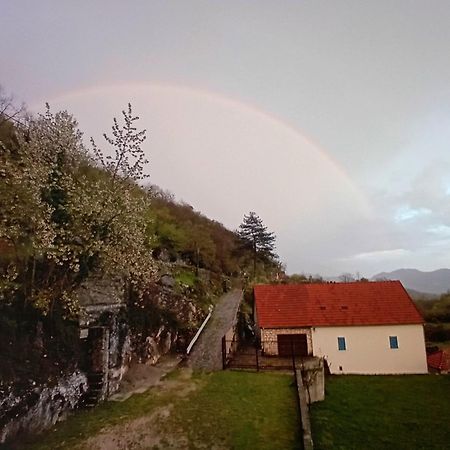Konak Ugnji-Village Cetinje Eksteriør bilde