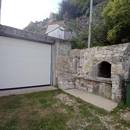 Konak Ugnji-Village Cetinje Eksteriør bilde