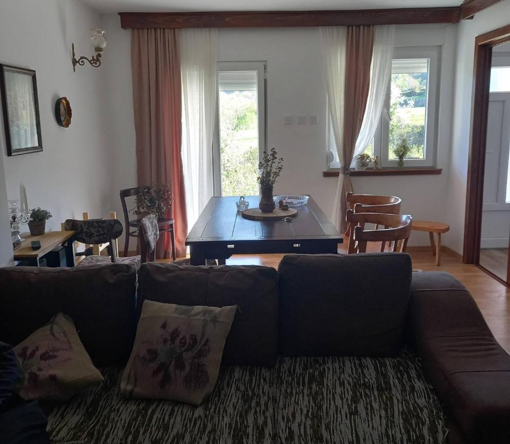 Konak Ugnji-Village Cetinje Eksteriør bilde