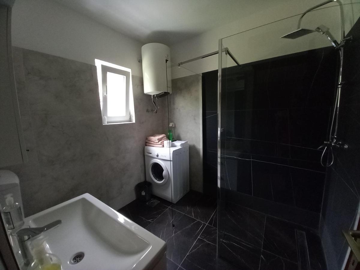 Konak Ugnji-Village Cetinje Eksteriør bilde