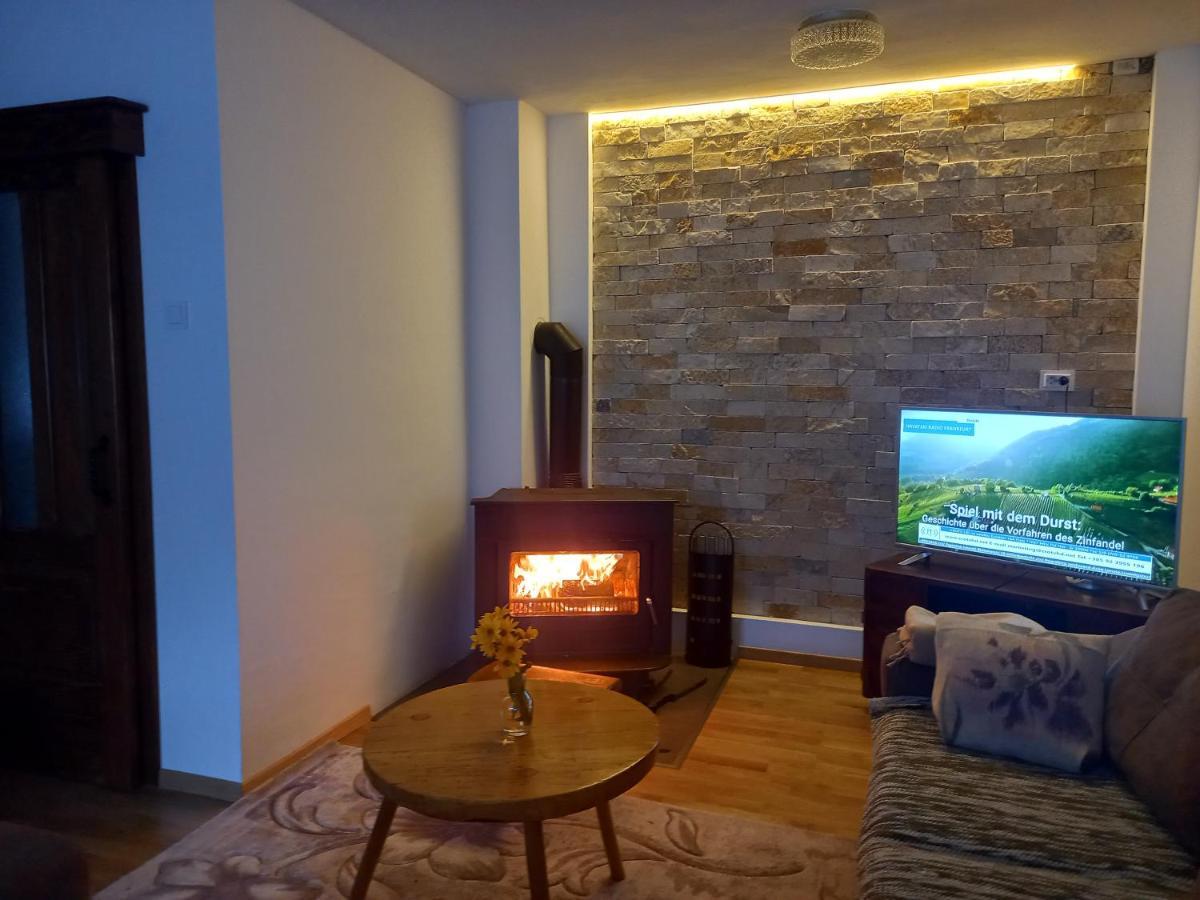 Konak Ugnji-Village Cetinje Eksteriør bilde