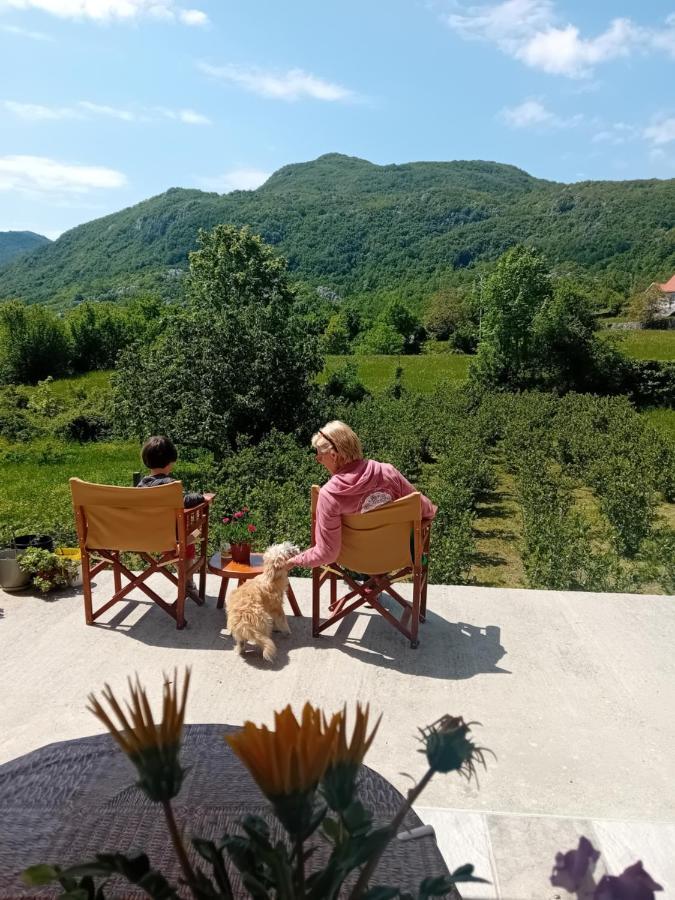 Konak Ugnji-Village Cetinje Eksteriør bilde