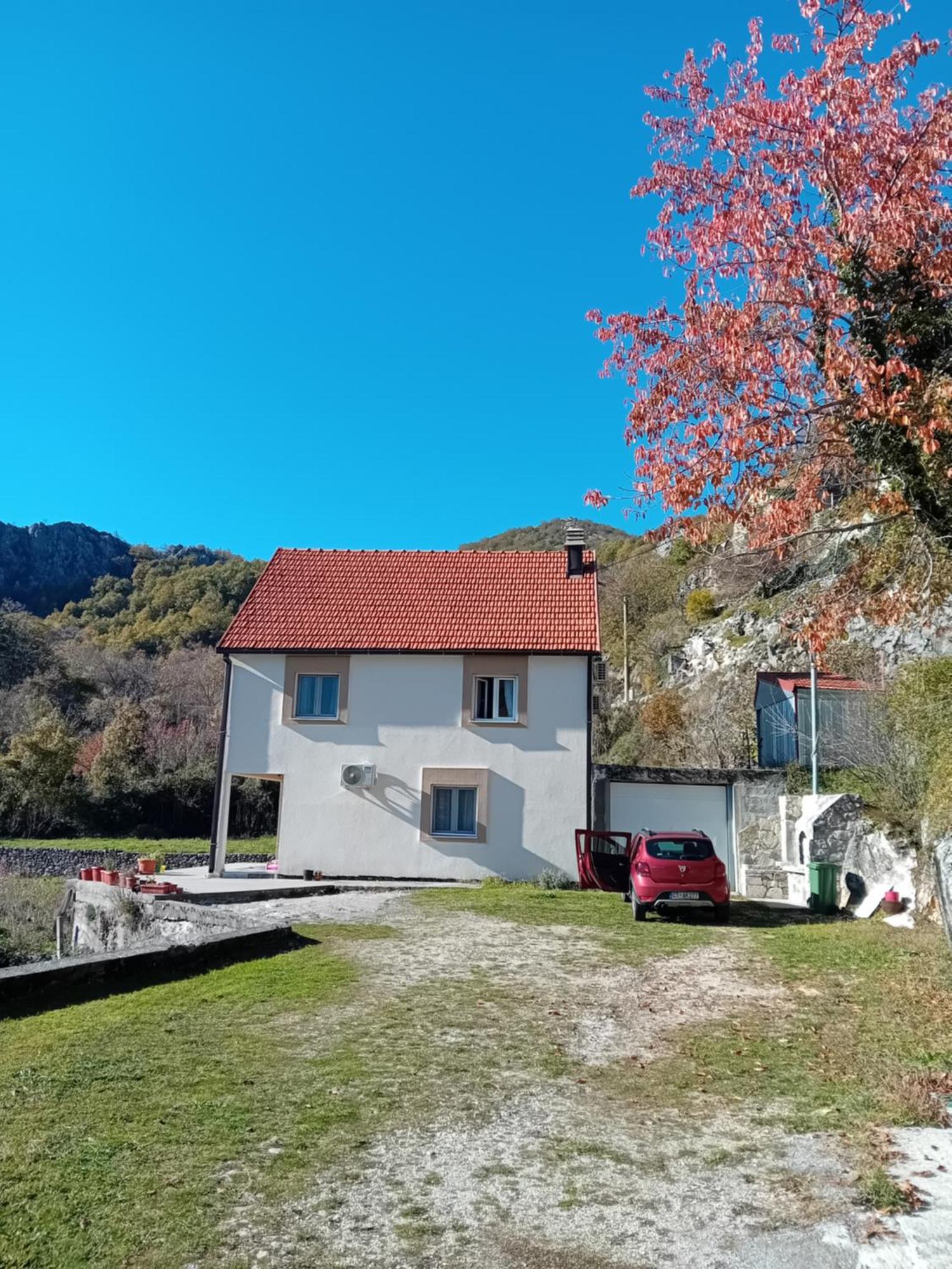 Konak Ugnji-Village Cetinje Eksteriør bilde
